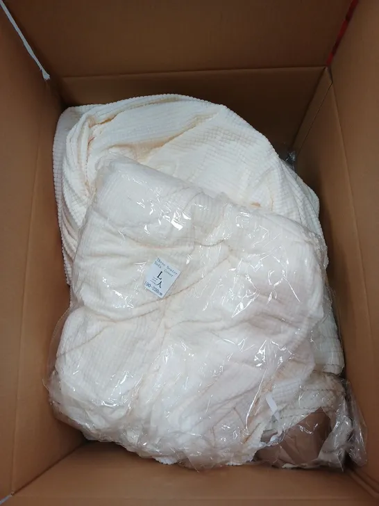 BOX TO CONTAIN APPROXIMATELY 7 UNBRANDED SOFA COVERS IN CREAM, SIZES MAY VARY