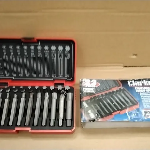 CLARKE PRO 22PC HIGH TORQUE RIBE POWER BIT SET