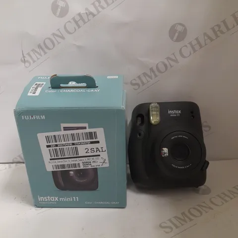 FUJIFILM INSTAX MINI 11 INSTANT CAMERA KIT