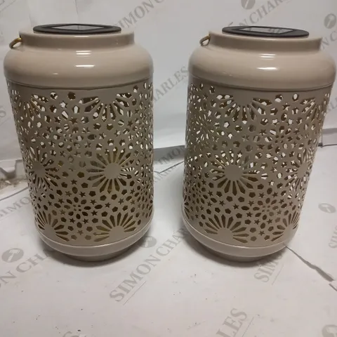 GARDEN REFLECTIONS SET OF 2 PATTERNED SOLAR LANTERNS, FLOWER