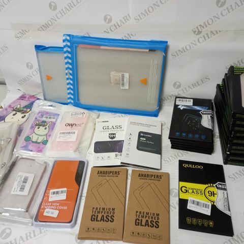 LOT OF APPROX 25 ASSORTED ITEMS TO INCLUDE PHONE CASES, IPAD CASES AND SCREEN PROTECTERS - ASSORTED SIZES
