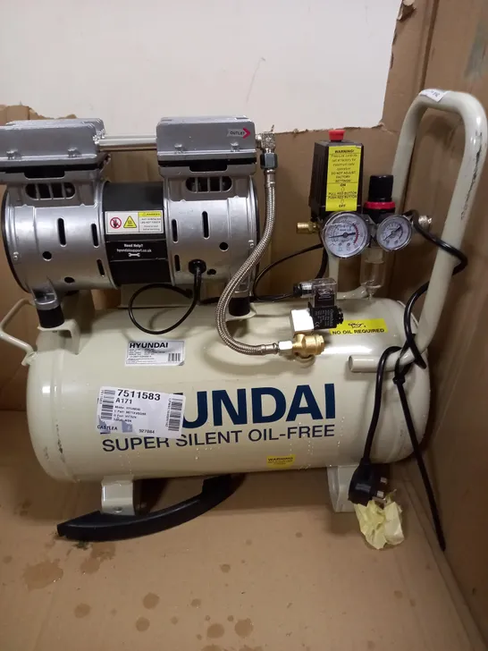 HYUNDAI 24 LITRE ULTRA SILENT AIR COMPRESSOR