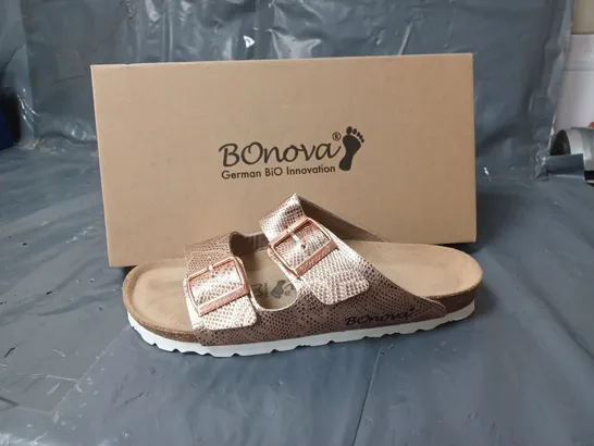 BOXED PAIR OF BONOVA SANDALS PINK PRINT DESIGN SIZE 6 UK