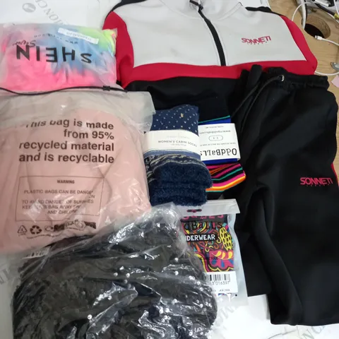 BOX OF APPROXIMATELY 15 CLOTHING ITEMS TO INCLUDE SONNET TRACKSUIT, ODDBALLS SOCKS, SLEEVED MAXI DRESS ETC