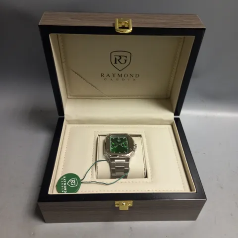 BOXED RAYMOND GAUDIN MENS CHRONOGRAPH WATCH WITH STAINLESS STRAP AND GREEN WATCH FACE