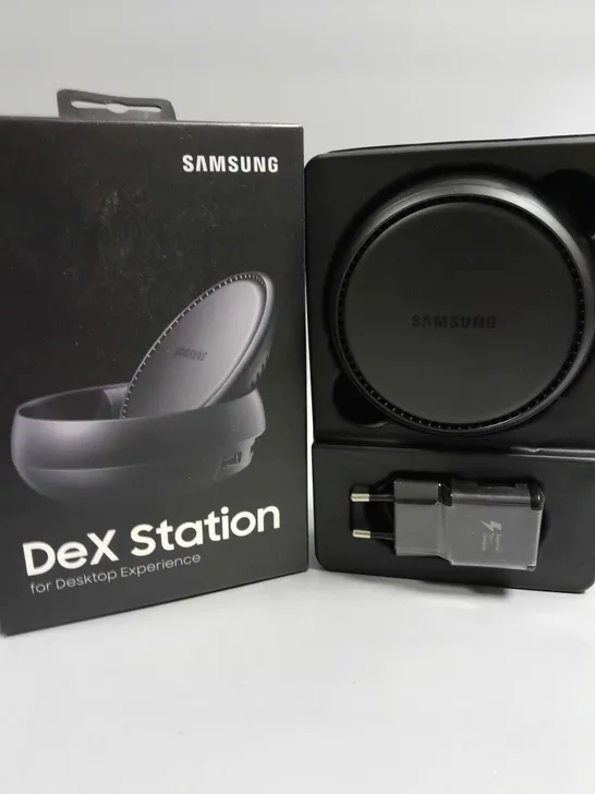 BOXED SAMSUNG EE-MG950 DEX STATION 