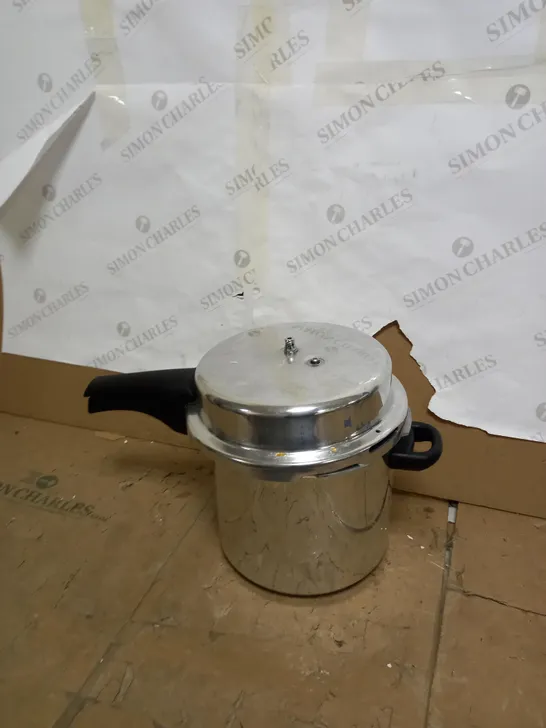 PRESTIGE HIGH DOME PRESSURE COOKER