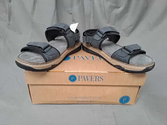 BOXED PAIR OF PAVERS OPEN TOE SANDALS IN BLUE GREY UK SIZE 7