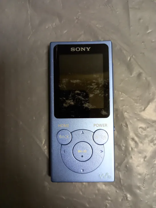 SONY WALKMAN NW-E394 DIGITAL MUSIC PLAYER 