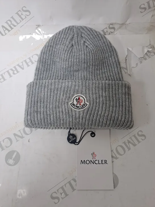 GREY MONCLER BEANIE HAT 