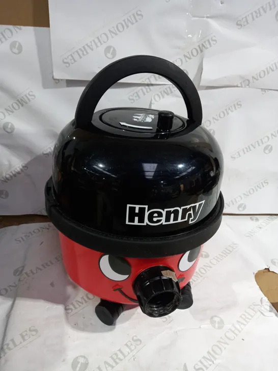 NUMATIC HENRY HOOVER