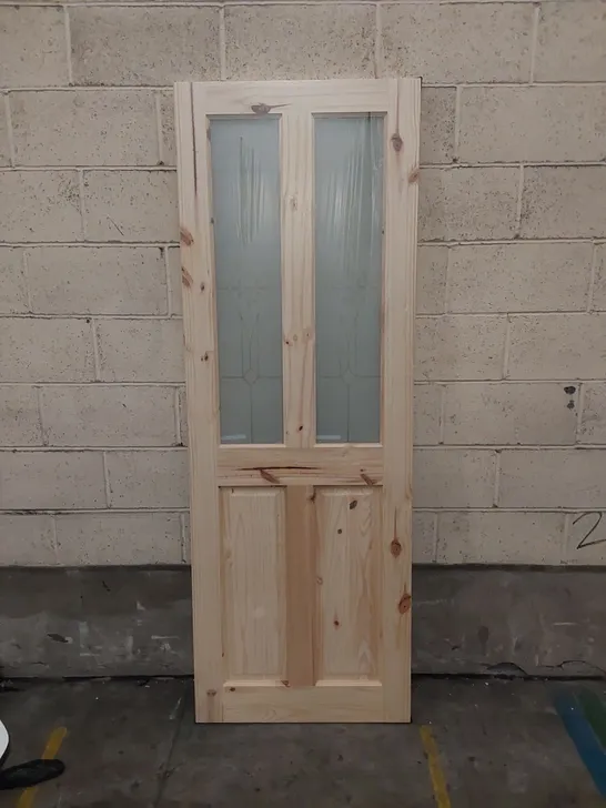 4-PANEL KNOTTY PINE GLAZED INTERNAL DOOR // SIZE: 2040 X 726mm