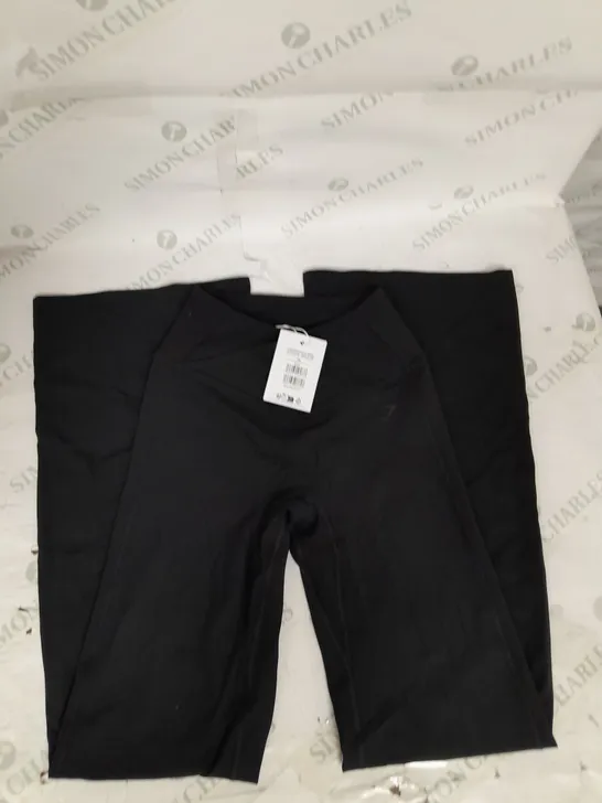 GYMSHARK CROSSOVER FLARED LEGGINGS IN BLACK SIZE XS