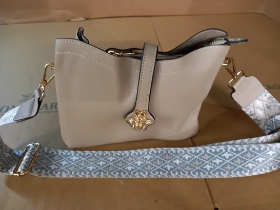 CREAM LEATHER LOOK BAG