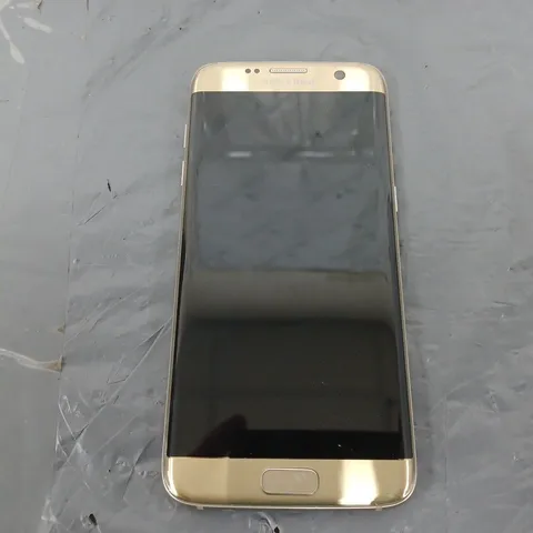 SAMSUNG GALAXY S7 EDGE SMARTPHONE IN GOLD