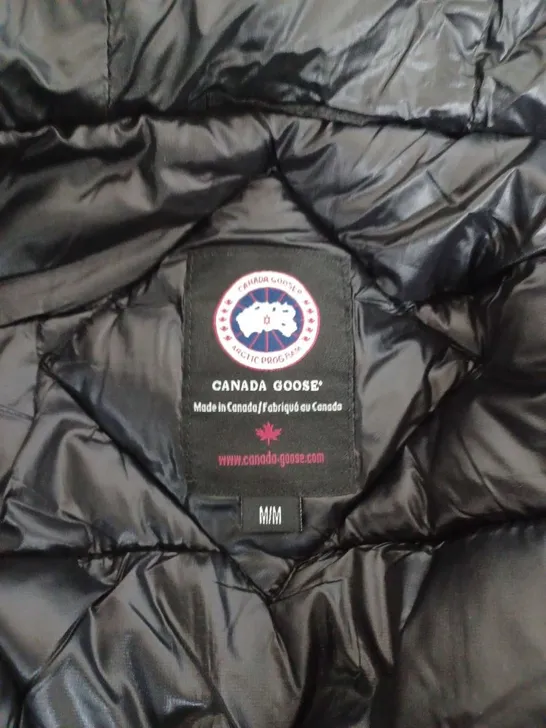 CANADA GOOSE BLACK PADDED JACKET - M