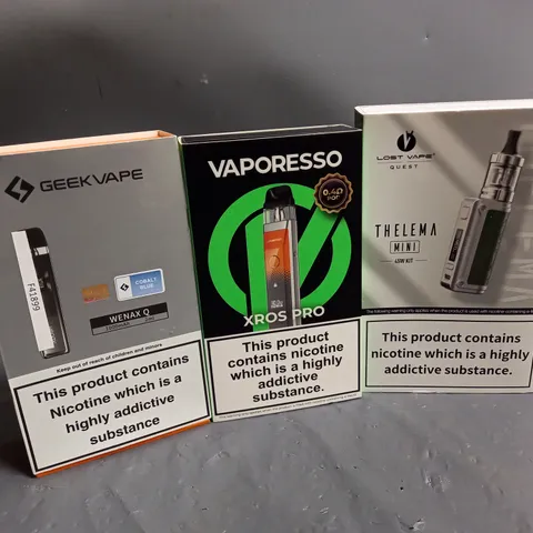 APPROXIMATELY 20 VAPES & E-CIGARETTES TO INCLUDE GEEKVAPE WENAX Q, VAPORESSO XCROS PRO, LOST VAPE QUEST THELEMA MINI, ETC