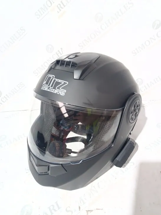 ORZ FMVSS NO.218 ECER 22-05 PROTECTIVE HELMET IN MATTE BLACK SIZE L