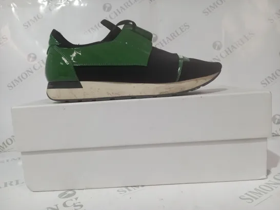 BOXED PAIR OF BALENCIAGA SHOES IN BLACK/GREEN EU SIZE 42