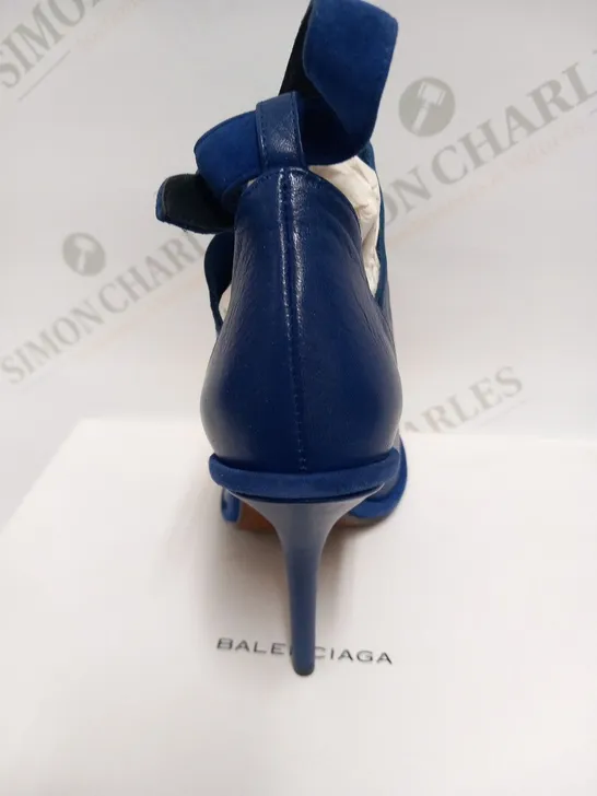 BOXED PAIR OF BALENCIAGA BLUE INDIGO LEATHER SANDAL SIZE 36