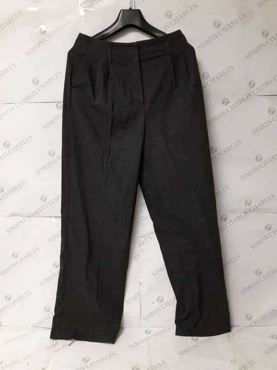 BERSHKA WIDE LEG PLEATED TROUSERS IN DARK GREY SIZE 8