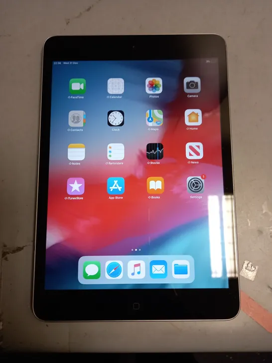 UNBOXED APPLE IPAD MINI 2 GREY 16GB