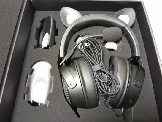 BOXED RAZER KRAKEN KITTY V2 PRO HEADSET