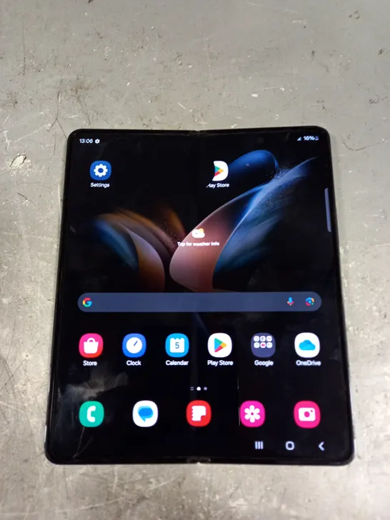 SAMSUNG GALAXY Z FOLD4 SMARTPHONE 