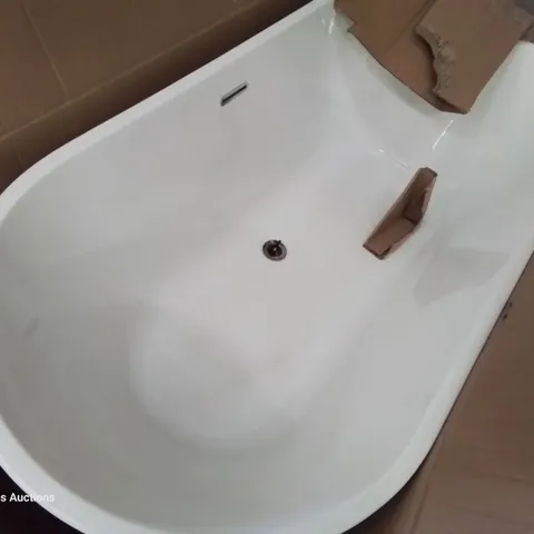 BOXED WHITE FREESTANDING BATH 1580 × 750 × 580