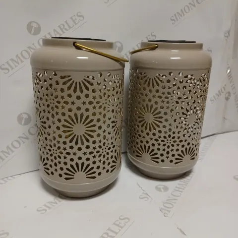 GARDEN REFLECTIONS SET OF 2 PATTERNED SOLAR LANTERNS, FLOWER