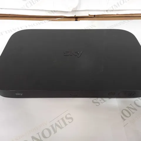 SKY Q BOX - ES340d8