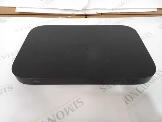 SKY Q BOX - ES340d8