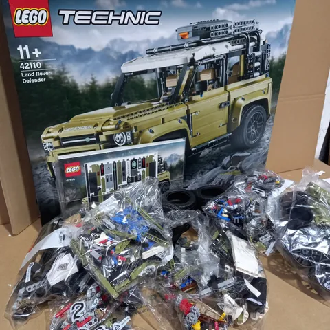 LEGO TECHNIC LAND ROVER DEFENDER (42110)