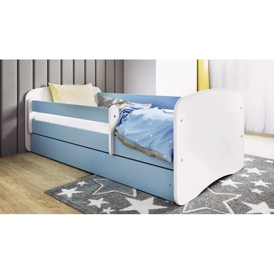 BOXED MAHONEY CONVERTIBLE TODDLER BED