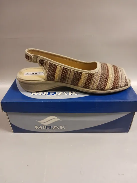 BOXED PAIR OF MIRAK CLASSIC CARLA OPEN TOE SHOES IN BROWN - 8	