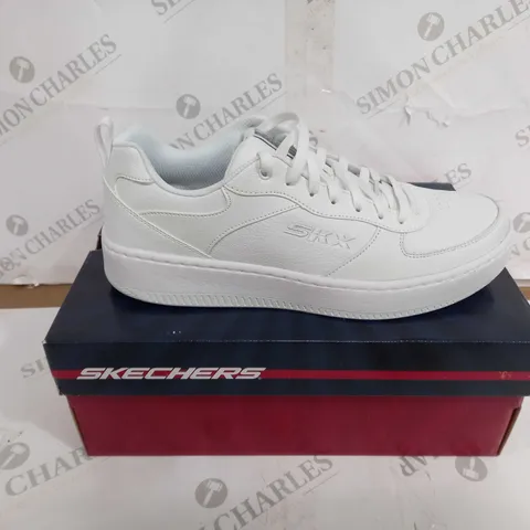 BOXED PAIR OF SKECHERS SPORT COURT 92 SHOES WHITE UK SIZE 10