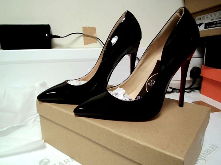 louboutin boxing boots