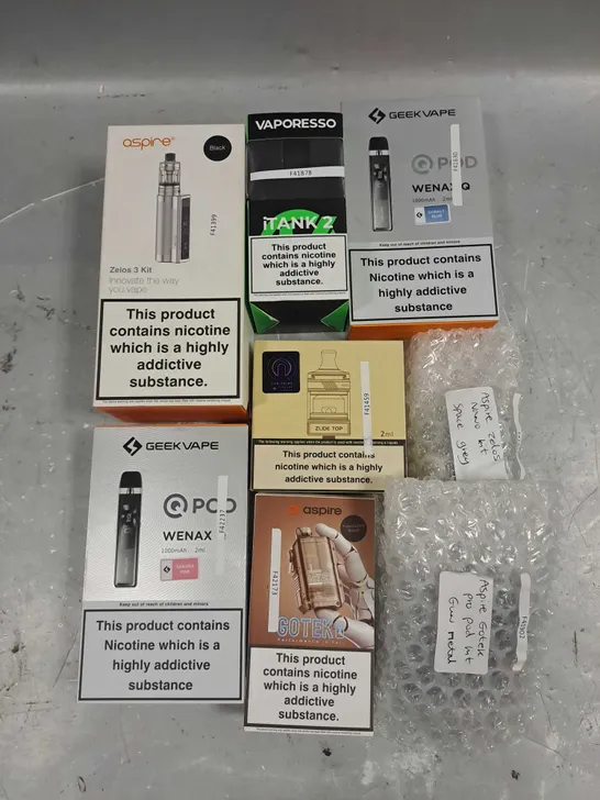 APPROXIMATELY 20 VAPES & E-CIGARETTES TO INCLUDE GEEKVAPE QPOD WENAX Q, ASPIRE ZELOS 3 KIT, VAPORESSO ITANK 2 ETC