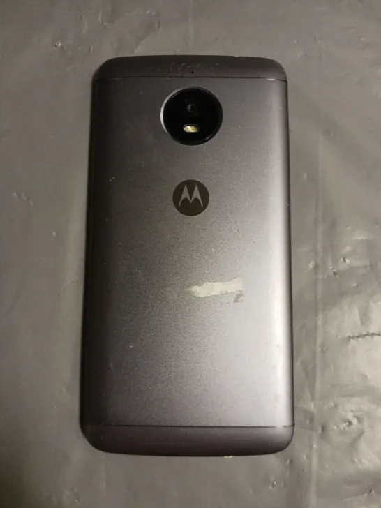 MOTOROLA MOTO E 4 PLUS SMART PHONE IN METALLIC GREY 