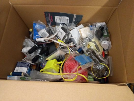 LARGE QUANTITY OF ASSORTED HOUSEHOLD ITEMS TO INCLUDE METAL MEDALS, PANASONIC EARPHONES AND MEDIA ITEMS