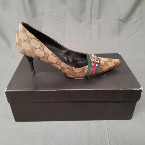 BOXED PAIR OF GUCCI HEELS IN SIZE EU 38.5