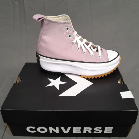 BOXED PAIR OF CONVERSE UNISEX RUN STAR HIKE HI IN PHANTOM VIOLET/WHITE/BLACK UK SIZE 4.5