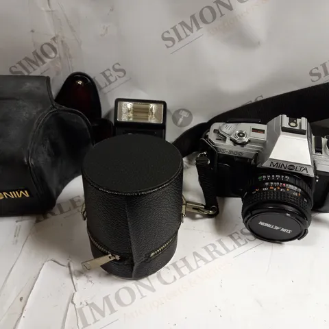 MINOLTA X-300 VINTAGE CAMERA & ACCESSORIES 