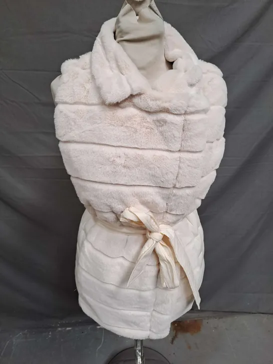 CRYSTAL KOBE FUR COMBO PUFF GILET IN CREAM SIZE S