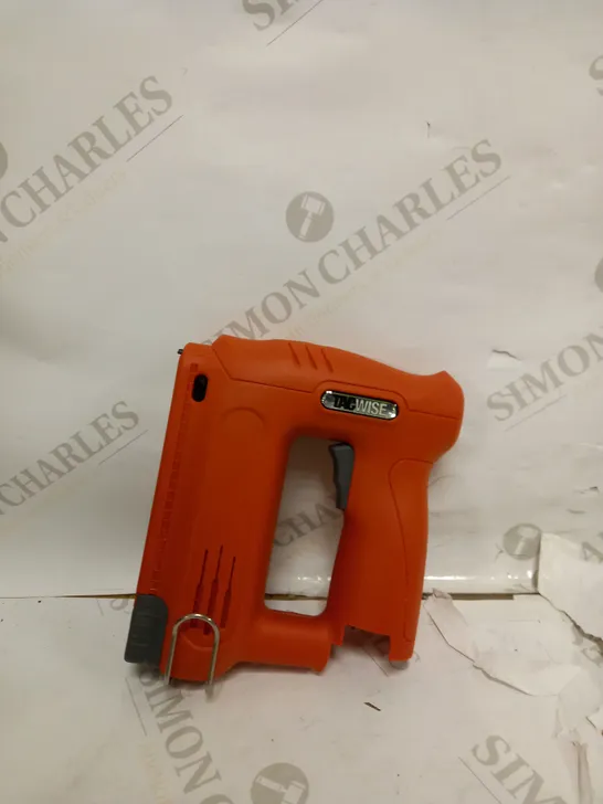 TACWISE CORDLESS 12V STAPLE/NAIL GUN 