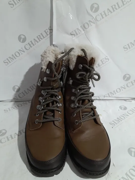 EMU OKAB WATERPROOF BOOTS IN BROWN SIZE 5