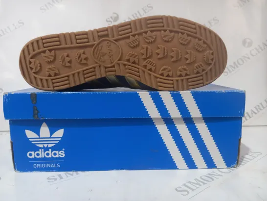 BOXED PAIR OF ADIDAS MILANO SHOES IN BLUE/METALLIC GOLD UK SIZE 8