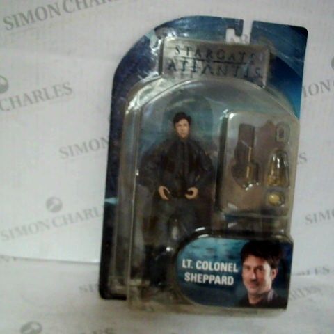 STARGATE OF ATLANTIS - LT COLONEL SHEPHARD COLLECTIVE TOY FIGURE (AGE 3+)