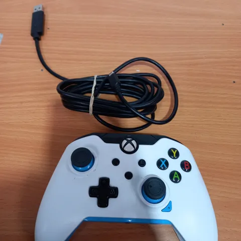 PDP ION WHITE XBOX WIRED CONTROLLER