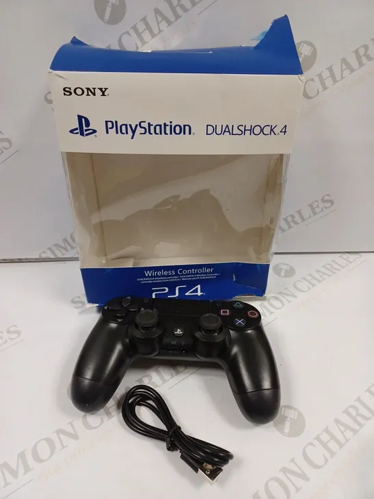 BOXED SONY PLAYSTATION 4 CONTROLLER 